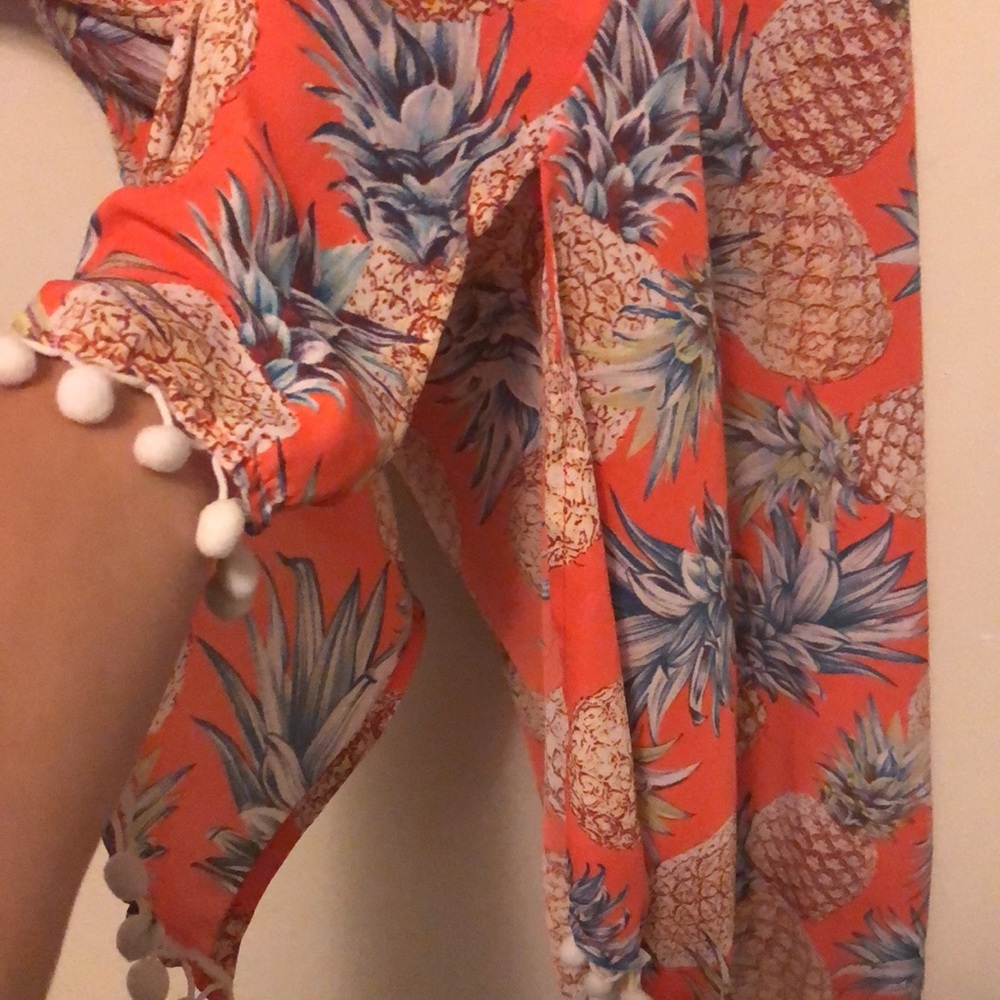Side Slit Pom Pom Trimmed Kimono - Picture 5 of 7